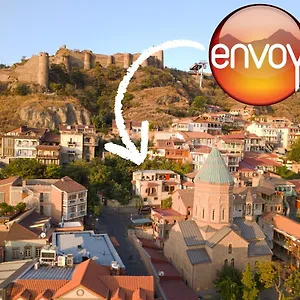 Envoy And Tours Hostel